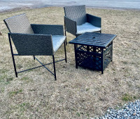 Brand NEW conversation patio set (assembled) w/cushions