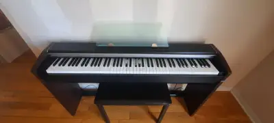 Piano clavier Casio Privia PX-700 88 touches (Stand & Pédales), View more