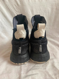 Adidas Basketball Shoes 11222 size 8