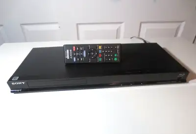 Blu-Ray plus DVD Player plus Super Audio CD 5.1 Player w/ Remote, View more