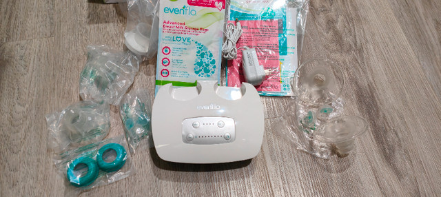 Evenflo Advanced Double Electric Breast Pump in Feeding & High Chairs in St. Catharines