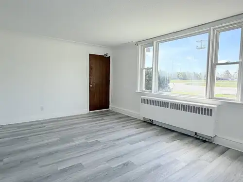 BRIGHT 2 BEDROOM APARTMENT Enjoy the best of both worlds — just seconds outside of Sarnia, offering...