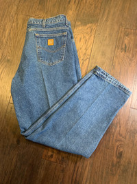 NEW WITH TAGS CARHARTT JEANS SIZE 42x32