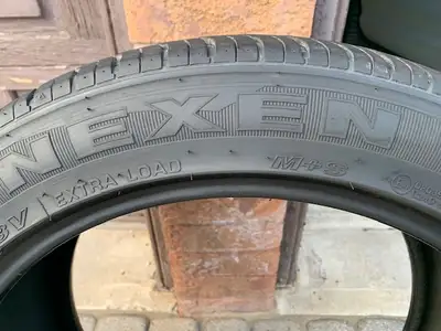 NEXEN ROADIAN HP 275-45-20 M+S 110V EXTRA LOAD (2 TIRES ONLY) About 60% Tread Left. These were used...