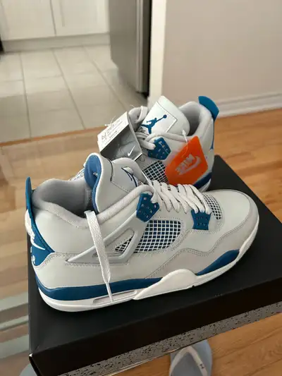 Jordan Retro 4, View more
