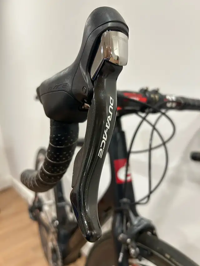 Cervélo R5ca 56cm – 14.1 lb Superbike – Dura-Ace / Zipp 404 in Road in City of Toronto - Image 4