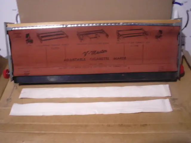 Antique Cigarette Rolling Machine63406571679619122
