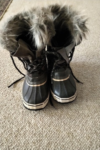 BOYS/ Youth Winter BOOTS Sorel and other.