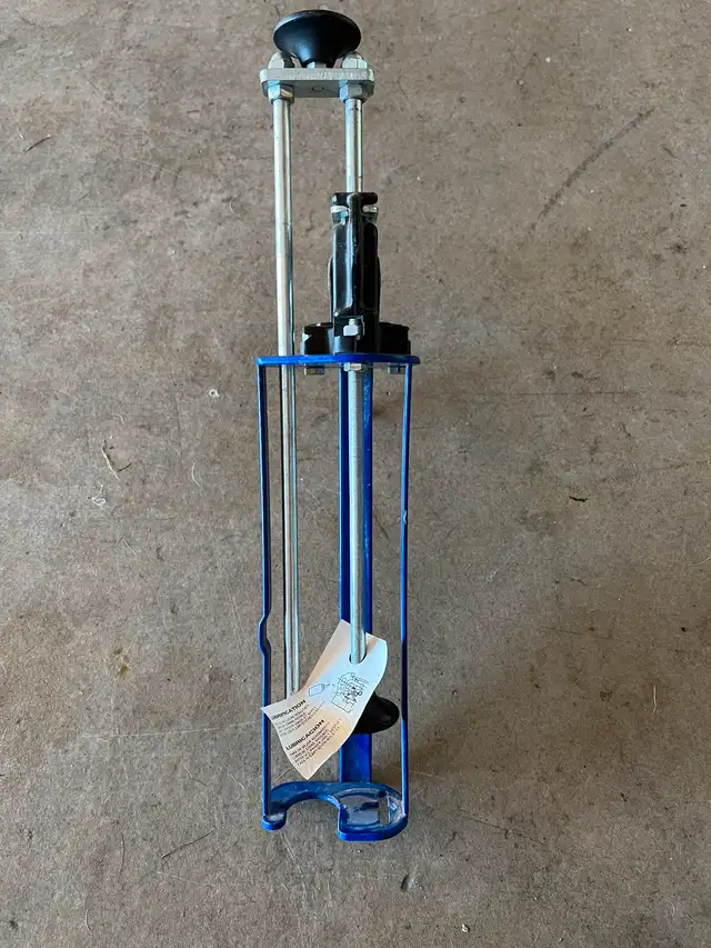 R-Gun Manual Dispenser  in Hand Tools in Winnipeg - Image 6