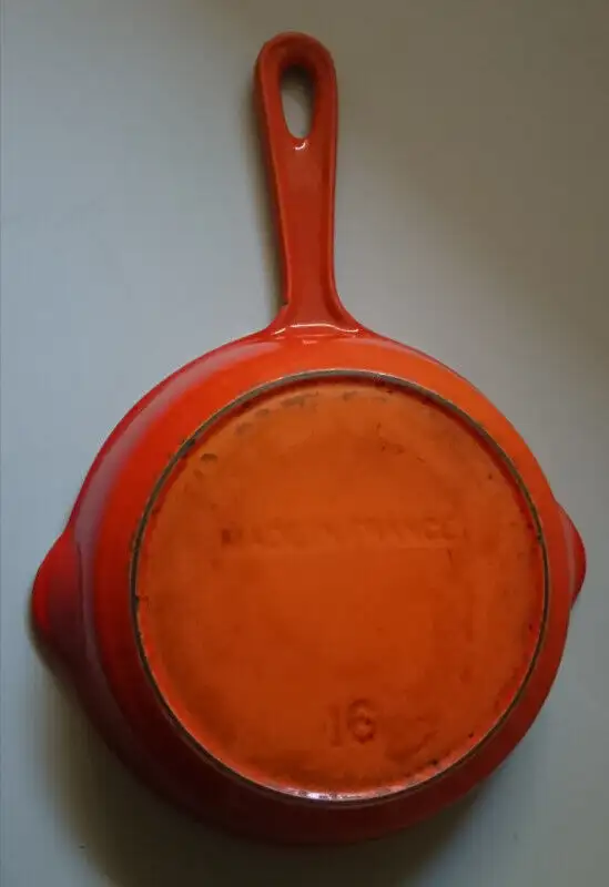 Vintage LE CREUSET Orange Enameled Cast Iron 6.5" Skillet Pan in Arts & Collectibles in Oshawa / Durham Region - Image 9