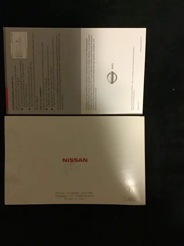 Nissan 2008 Altima owners manual and booklet in Other Parts & Accessories in Mississauga / Peel Region - Image 3