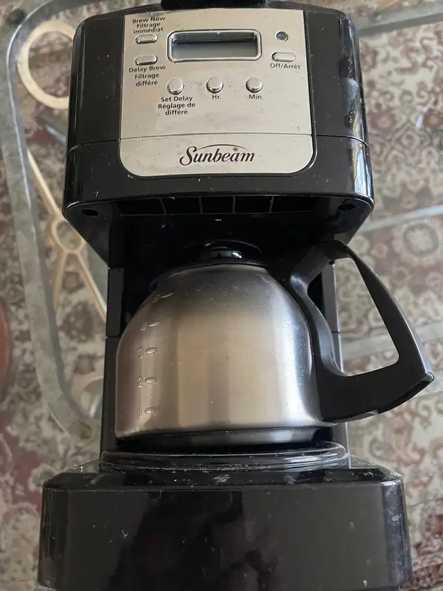 Sunbeam 5 cup programmable coffee maker  in Coffee Makers in London - Image 4