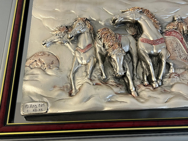 Framed bas-relief sculpture HORSES SILVER & GOLD 64"X56" dans Art et objets de collection  à Longueuil/Rive Sud - Image 4