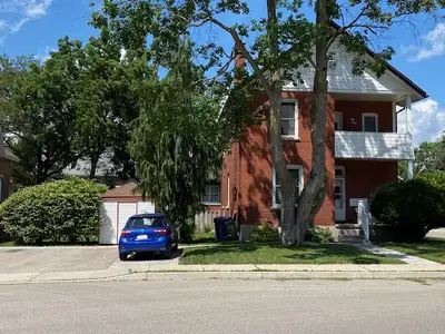 Quiet 2 bedroom main floor apartment located in desired Two Rivers area available September 1st. Thi...