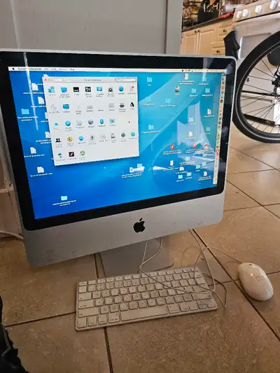 Apple iMac 2009, View more