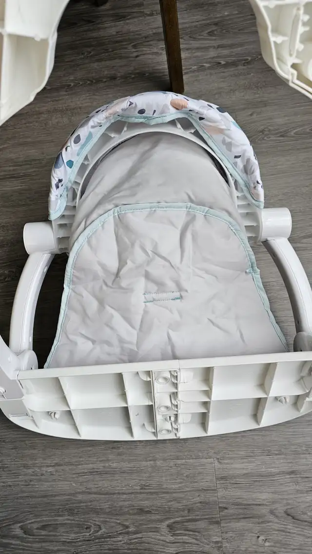 SIT-ME-UP FLOOR SEAT BY: FISHER PRICE $25 in Playpens, Swings & Saucers in Kitchener / Waterloo - Image 7