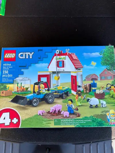 Brand new in Sealed Box Bring the farm to life with this Lego City 60346 Barn & Farm Animals set! It...