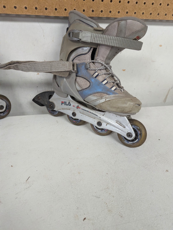 Roller blades, used. Size 6 or 7 in Skates & Blades in Calgary - Image 2