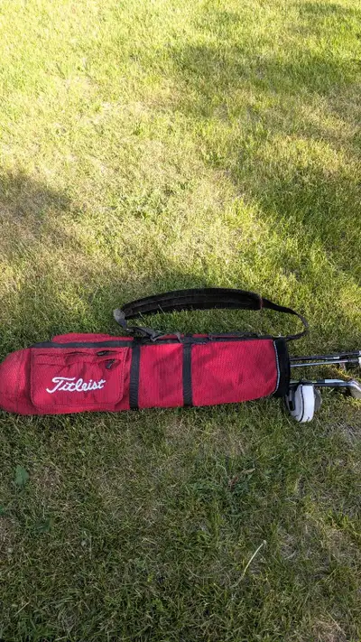 Titleist Sunday Bag with TaylorMade Clubs, View more