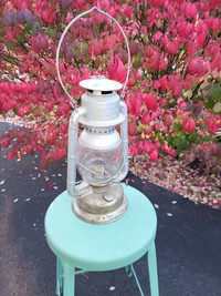 Old BEACON GSW Wind Proof Lantern