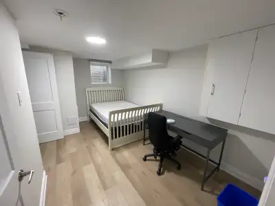 Student Rooms for Rent – Close to UW & WLU (Available Sept 1, 2026) （Male preferred, A Year Lease) L...