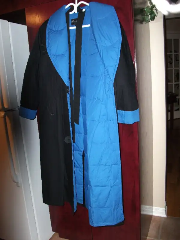 Manteau femme (2 dans 1) duvet d'oie  Gr: 6 in Women's - Tops & Outerwear in Rimouski / Bas-St-Laurent - Image 3