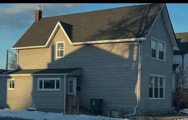 HOUSE FOR RENT