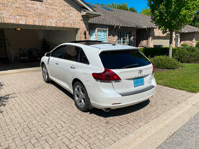 USED TOYOTA SUV FOR SALE/PRIVATE in Cars & Trucks in London - Image 4