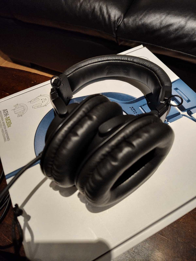 Audio technica ATH-M30x headphones dans Écouteurs  à Ouest de l’Île - Image 3