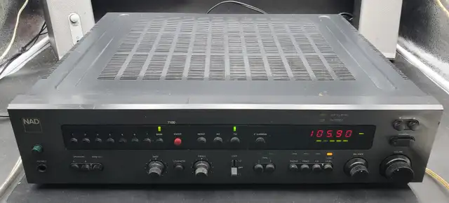 NAD 7100 Monitor Series Two Channel Stereo Receiver TESTED Read in General Electronics in Markham / York Region - Image 2