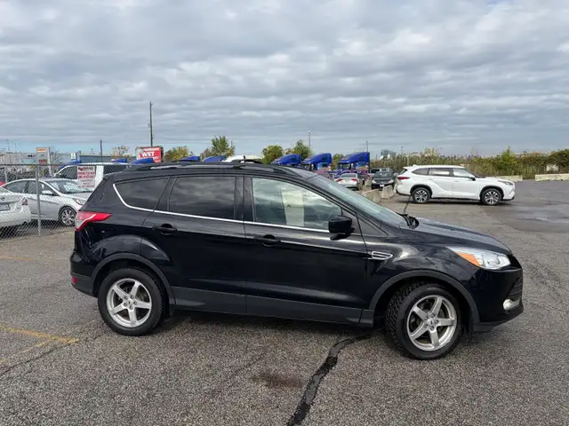 2016 Ford Escape SE| 1.6L EcoBoost | 197,500 km in Cars & Trucks in Markham / York Region - Image 3
