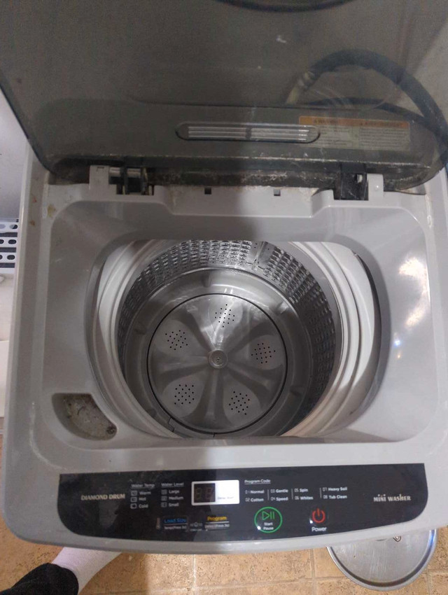 Apartment washer and dryer in Washers & Dryers in Sudbury - Image 2