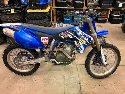 Parting out a complete 2005 Yamaha YZF 450. All parts are available unless listed as sold at the bot...