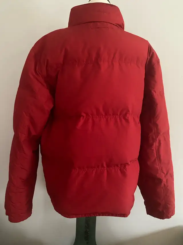 Eddie Bauer Puffer Jacket size L in Men's in Mississauga / Peel Region - Image 3