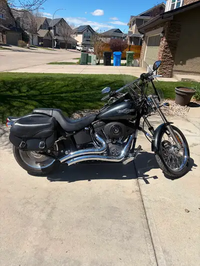 2006 Harley Davidson Night Train Mint condition, stored heated garage, 19000 km, Removable wind shie...