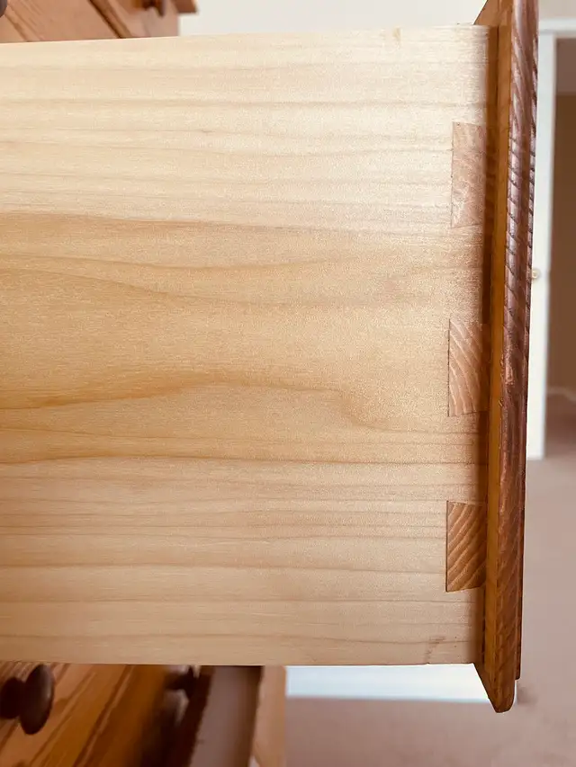 Solid Wood Ash Dresser in Dressers & Wardrobes in Ottawa - Image 4