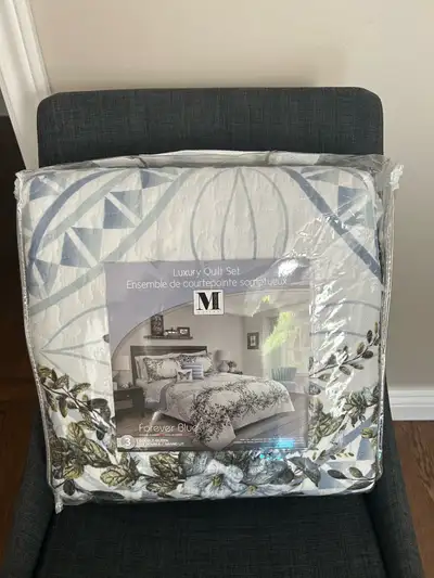 NEW DOUBLE/QUEEN SIZE LIGHTWEIGHT QUILT SET (SEE LISTING), View more