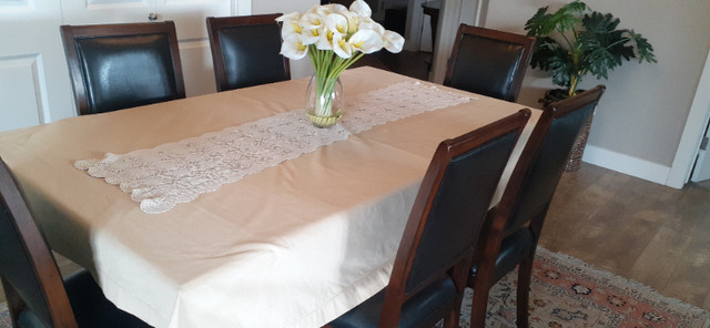Dinning table in Dining Tables & Sets in Strathcona County