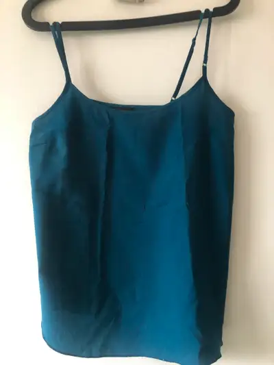 Camisole turquoise en polyester Le Château, View more