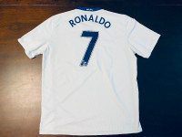 2008-2009 - Rare Manchester United Soccer Jersey - Ronaldo - L