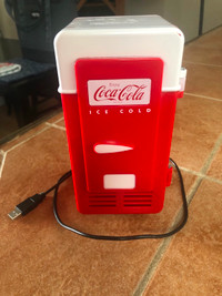 Coca-Cola Portable USB Can Mini Cooler - Single Can Capacity