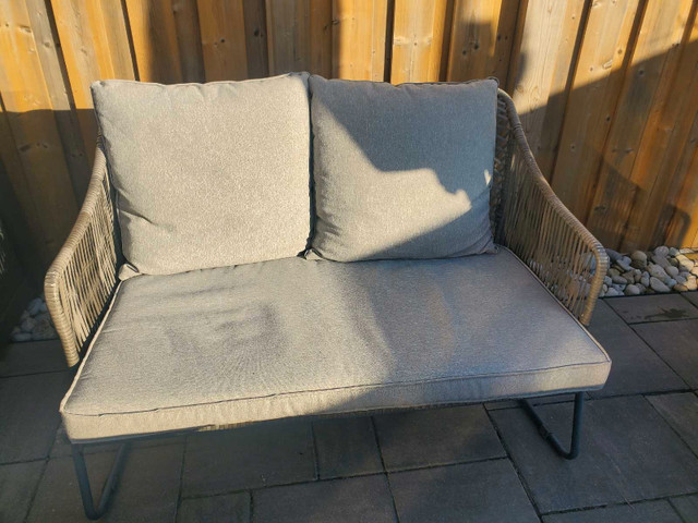 Patio conversation set in Patio & Garden Furniture in Oakville / Halton Region - Image 3