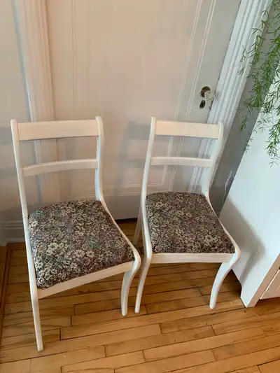 Duo de belles chaises antiques revampées, View more