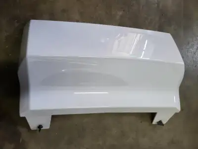 2015-2020 Chevrolet Tahoe/Suburban Hitch Cover White Part # 25110713 Pick up location: Mission