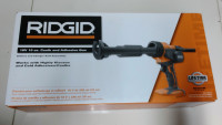 New! RIDGID 18V Cordless 10 oz. Caulk Gun and Adhesive Gun