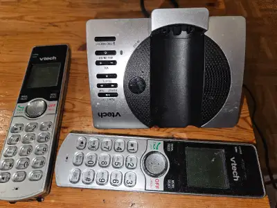 Vtech Cordless with answering machine and 4 handsets, View more