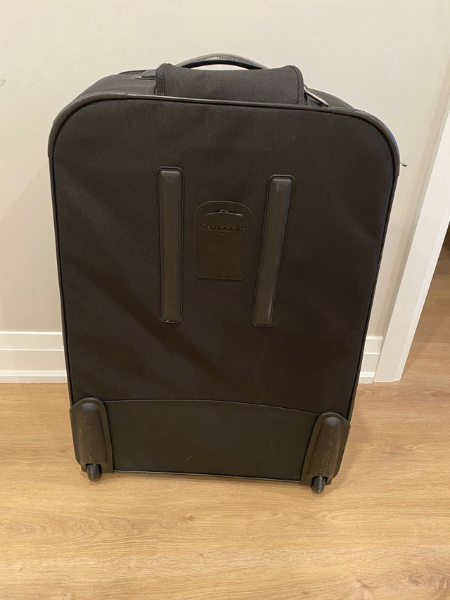 Samsonite large suitcase in Other in London - Image 3