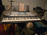 Casio electric keyboard and damper pedal