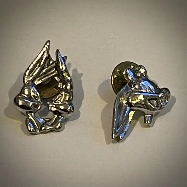 Bugs, Lola Bunny and Sylvester Silver Pins • Lot of Three in Jewellery & Watches in Kitchener / Waterloo - Image 4