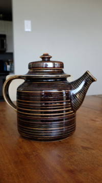 Classic mid-century Scandinavian Kaarna teapot